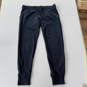 American Giant navy blue cotton joggers, size small